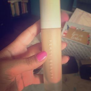 Fenty pro filter foundation (200)